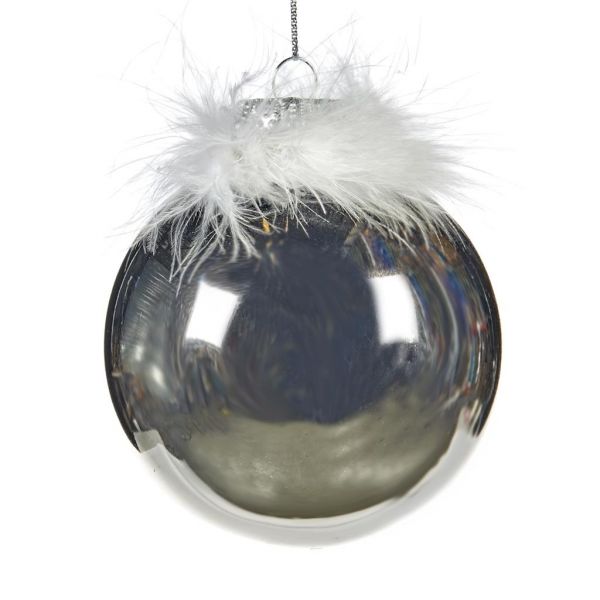 Елочный шар серебряный глянец с белыми перьями 10 см PL 52323 GOODWILL